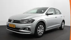Grijs, metallic lak Gebruikt 2020 VW Polo Comfortline Hatchback | € 11.890 (Goede deal)
