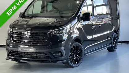 Zwart Occasion 2024 Renault Trafic MPV | € 41.750 (Eerlijke prijs)