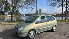 Groen Gebruikt 2003 Renault Scénic Expression MPV | € 1.150 (Eerlijke prijs)