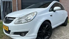 Wit Gebruikt 2010 Opel Corsa Color Edition Hatchback | € 3.799 (Eerlijke prijs)