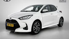 Wit Gebruikt 2023 Toyota Yaris Hybrid Hatchback | € 23.445 (Eerlijke prijs)