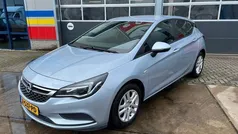 Grijs Gebruikt 2016 Opel Astra Hatchback | € 11.750 (Eerlijke prijs)