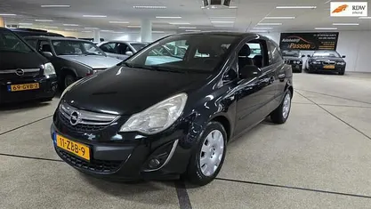 Zwart Occasion 2012 Opel Corsa Color Edition Hatchback | € 2.250 (Goede deal)