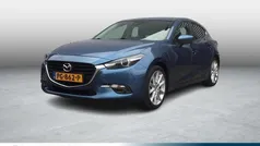 Blauw Gebruikt 2017 Mazda 3 Hatchback | € 16.700 (Eerlijke prijs)