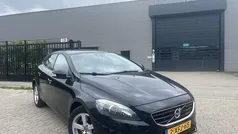 Gebruikt 2014 Volvo V40 Momentum Stationwagen | € 4.799 (Goede deal)