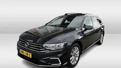 Grijs, metallic lak Gebruikt 2021 VW Passat GTE Stationwagen | € 27.450 (Eerlijke prijs)