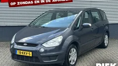 Grijs Gebruikt 2010 Ford S-MAX Titanium MPV | € 5.999 (Goede deal)