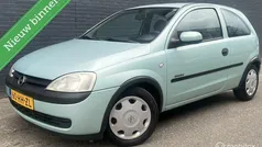 Groen Gebruikt 2001 Opel Corsa Hatchback | € 1.295 (Eerlijke prijs)