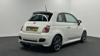 Wit Occasion 2014 Fiat 500 Lounge Hatchback | € 4.000 (Eerlijke prijs)