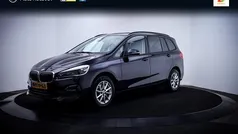 Zwart Gebruikt 2021 BMW 218 Basis Stationwagen | € 24.950 (Eerlijke prijs)