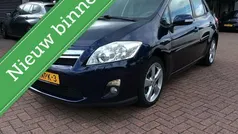 Blauw Gebruikt 2010 Toyota Auris Executive Hatchback | € 6.999 (Eerlijke prijs)