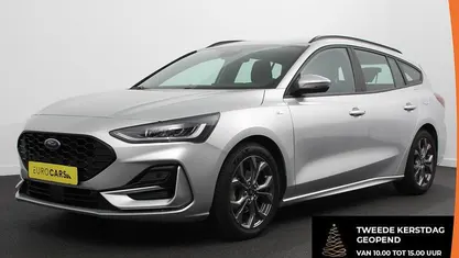 Grijs Gebruikt 2023 Ford Focus ST Stationwagen | € 23.890 (Eerlijke prijs)
