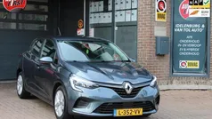 Gebruikt 2021 Renault Clio V Zen Hatchback | € 13.500 (Eerlijke prijs)