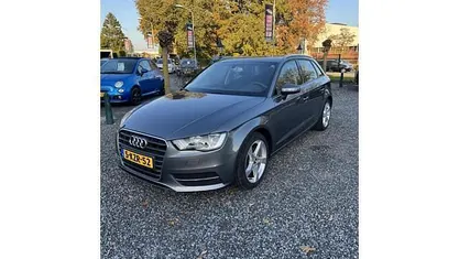 Gebruikt 2013 Audi A3 Sportback Attraction Hatchback | € 12.800 (Eerlijke prijs)