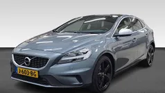 Gebruikt 2020 Volvo V40 R-Design Stationwagen | € 20.440 (Eerlijke prijs)