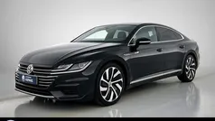 Zwart, metallic lak Gebruikt 2020 VW Arteon R-line Hatchback | € 31.900 (Goede deal)