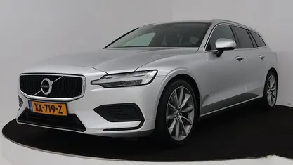 Grijs Occasion 2019 Volvo V60 Momentum Stationwagen | € 24.999 (Super prijs)