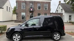 Zwart Gebruikt 2017 VW Caddy Highline MPV | € 10.995 (Eerlijke prijs)