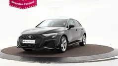 Zwart Gebruikt 2024 Audi A3 Sportback e-tron Competition Sedan | € 35.940 (Super prijs)