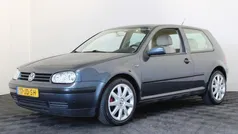 Blauw, metallic lak Gebruikt 2002 VW Golf IV Comfortline Hatchback | € 1.250 (Eerlijke prijs)