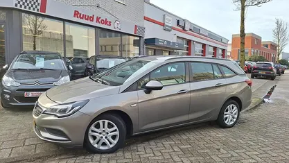 Occasion 2017 Opel Astra Edition Stationwagen | € 9.849 (Eerlijke prijs)