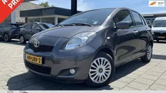 Grijs Gebruikt 2010 Toyota Yaris Hatchback | € 8.750 (Eerlijke prijs)