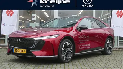 Soul red crystal Gebruikt 2025 Mazda 6e Takumi-Line Hatchback | € 40.925 (Eerlijke prijs)