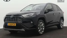 Zwart Gebruikt 2020 Toyota RAV4 Hybrid Executive SUV | € 32.945 (Eerlijke prijs)