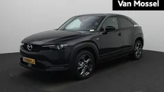 Zwart Gebruikt 2022 Mazda MX30 Ad'Vantage SUV | € 17.900 (Eerlijke prijs)