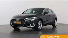 Zwart Gebruikt 2023 Audi A3 Sportback Advanced Hatchback | € 28.735 (Goede deal)
