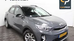 Grijs Gebruikt 2022 Kia Stonic SUV | € 17.890 (Eerlijke prijs)