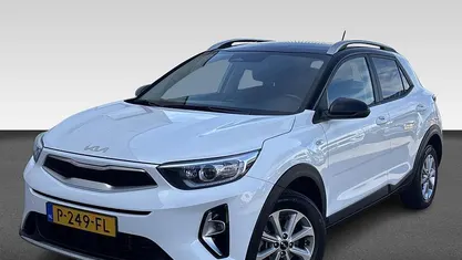 Occasion Kia Stonic 101 PK (74 kW) 2022 Wit SUV
