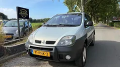 Grijs Gebruikt 2002 Renault Scénic Sportway MPV | € 1.200 (Eerlijke prijs)