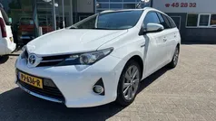 Wit Gebruikt 2013 Toyota Auris Touring Sports Stationwagen | € 9.750 (Goede deal)