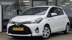 Wit Gebruikt 2016 Toyota Yaris Hybrid Hatchback | € 11.495 (Eerlijke prijs)