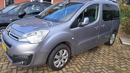 Grijs Occasion 2018 Citroën Berlingo XTR MPV | € 11.999 (Goede deal)