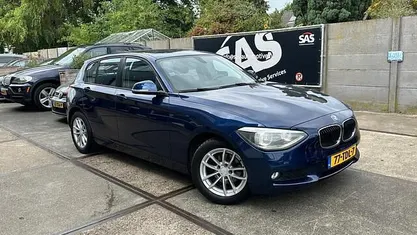 Blauw (metallic) Gebruikt 2012 BMW 116 Executive Hatchback | € 9.250 (Eerlijke prijs)