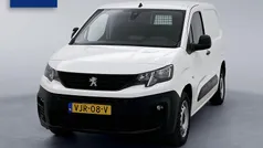 Wit Gebruikt 2021 Peugeot Partner Premium MPV | € 14.945 (Goede deal)