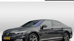 Gebruikt 2020 VW Passat Business Sedan | € 22.900 (Eerlijke prijs)