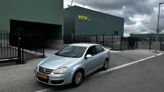 Grijs Gebruikt 2006 VW Jetta Trendline Sedan | € 1.350 (Goede deal)