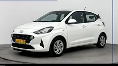Wit Gebruikt 2021 Hyundai i10 Comfort Hatchback | € 13.400 (Eerlijke prijs)