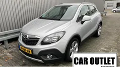 Grijs (metallic) Gebruikt 2014 Opel Mokka Cosmo SUV | € 9.750 (Eerlijke prijs)