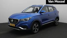 Blauw Gebruikt 2020 MG ZS Luxury Sedan | € 13.995 (Goede deal)