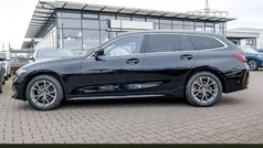 Zwart Gebruikt 2024 BMW 320 Stationwagen | € 53.950