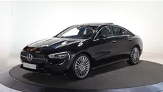 Zwart, metallic lak Nieuw 2025 Mercedes CLA180 Business Sedan | € 49.850 (Super prijs)