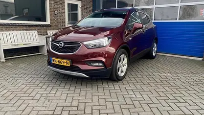 Rood Occasion 2018 Opel Mokka X Innovation SUV | € 13.750 (Eerlijke prijs)