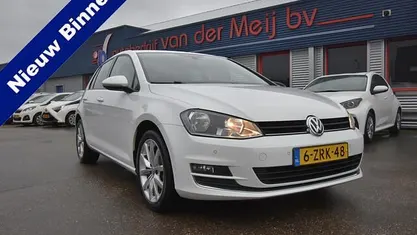 Gebruikt 2015 VW Golf VII Highline Hatchback | € 8.750 (Eerlijke prijs)