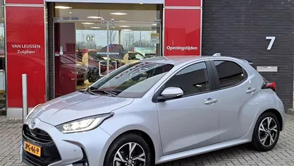 Gebruikt 2024 Toyota Yaris Hybrid Edition Hatchback | € 24.900 (Eerlijke prijs)