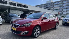 Rood Gebruikt 2015 Peugeot 308 Stationwagen | € 8.950 (Eerlijke prijs)