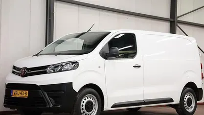 Gebruikt 2022 Toyota Proace MPV | € 17.900 (Super prijs)